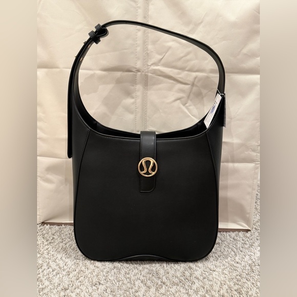 Lululemon Shoulder Bag Black Alternative leather - Picture 6 of 13